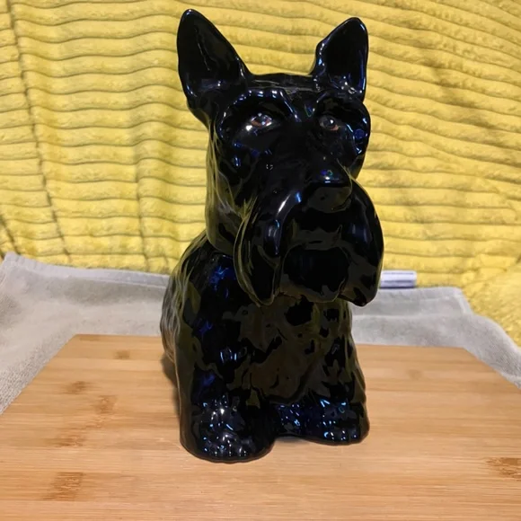 Royal Adderley West Highland & Scottish Terrier Blended Scotch Whiskey Decanters